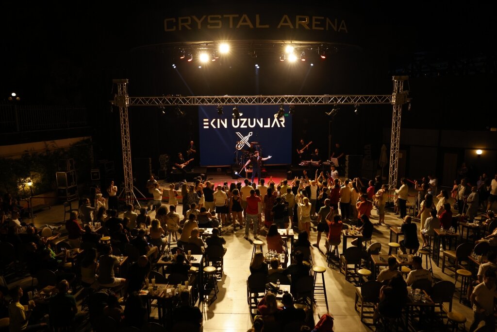 Crystal Admiral mobil görsel 48